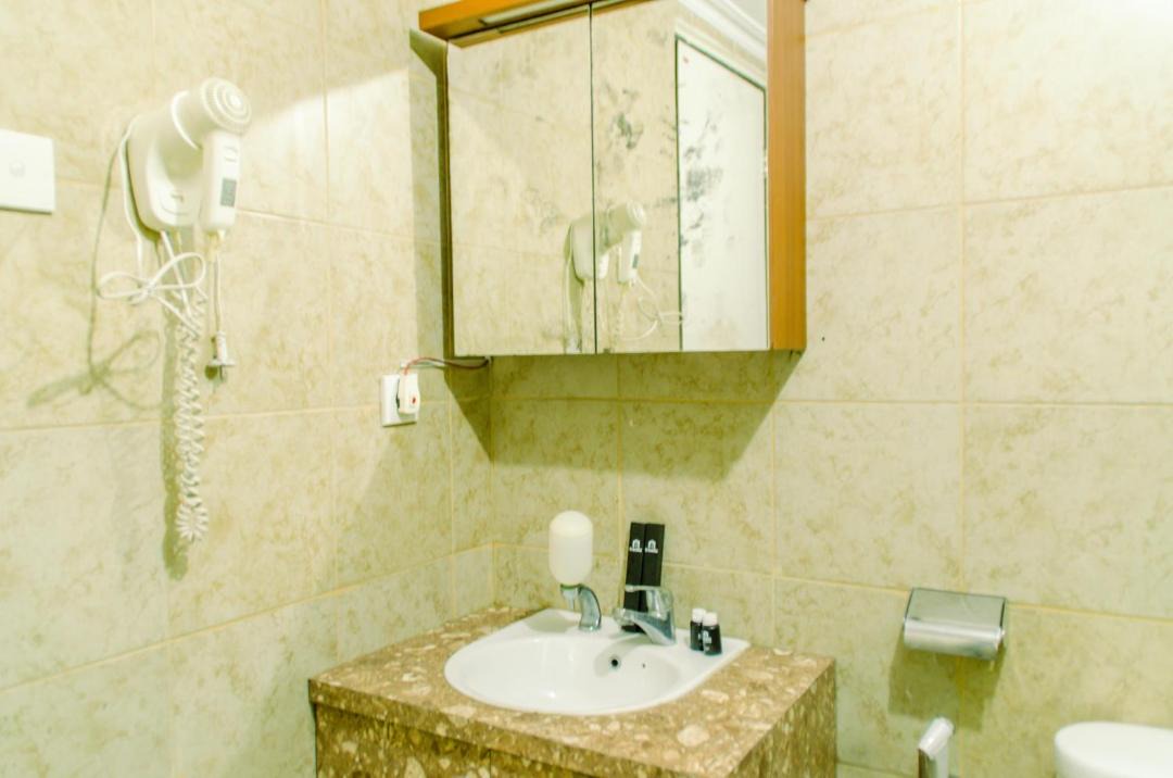 Photo of Bathroom in Panunggangan Utara