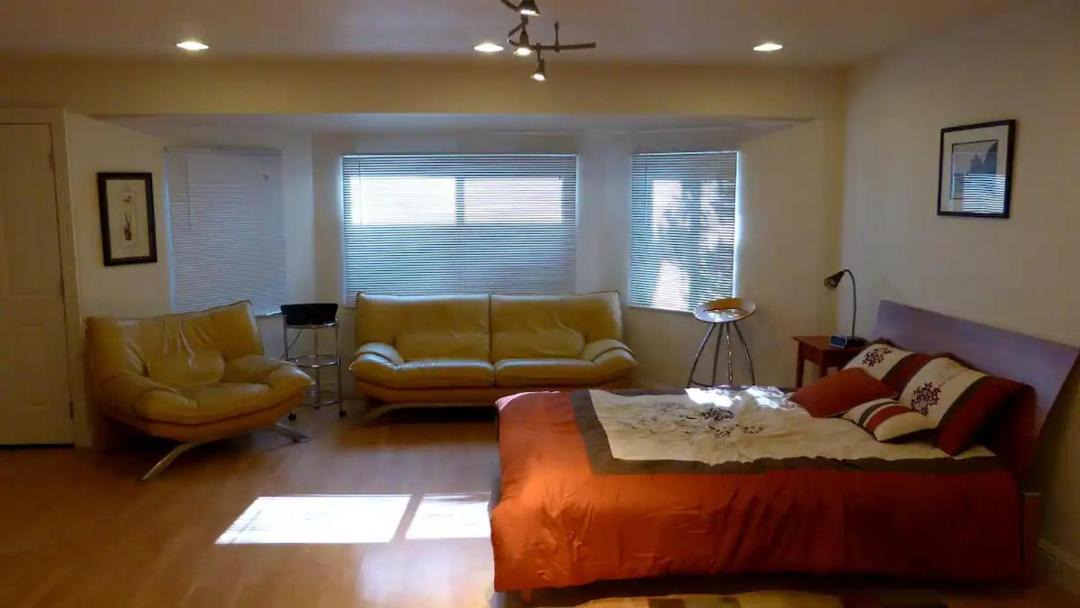 Photo of Others in San Tomas