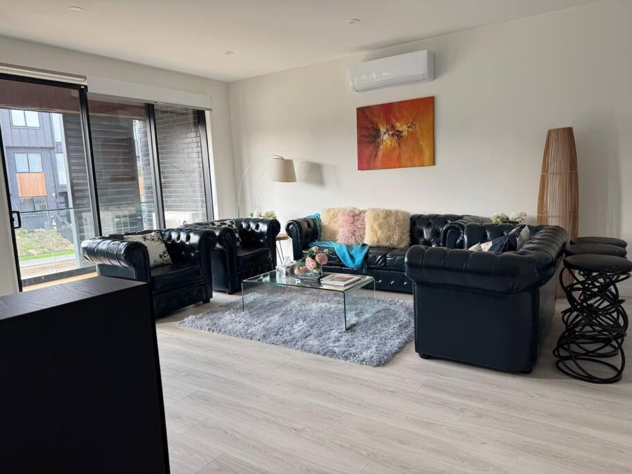 Photo of Others in Long Bay