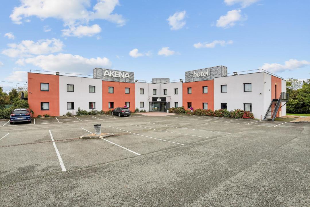 Photo of Others in Cherre