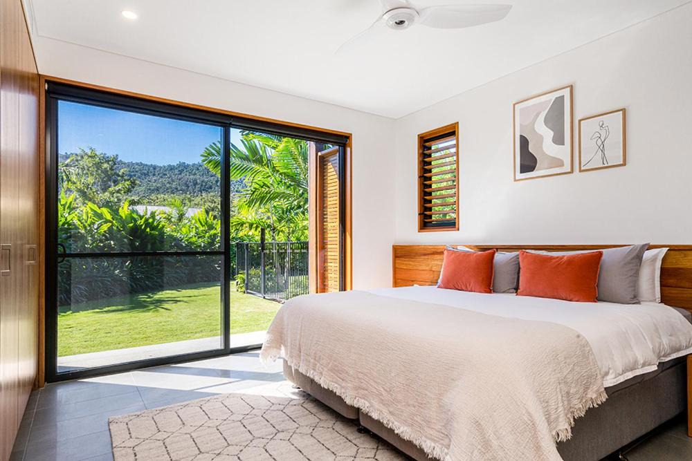 Photo of Bedroom in Flametree