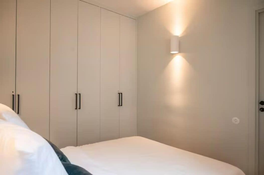 Photo of Others in Necker