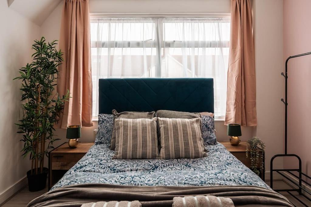 Photo of Bedroom in Enfield Highway