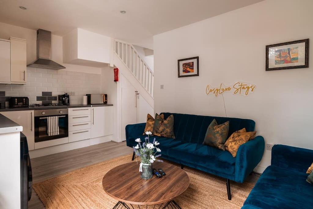 Photo of Others in Enfield Highway