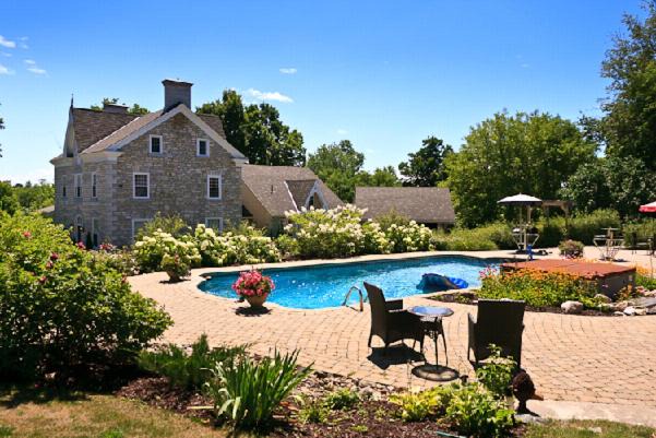 Photo of Outdoor in Lanark