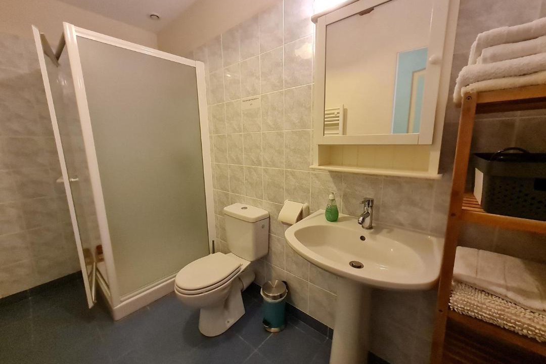 Photo of Bathroom in Cravant