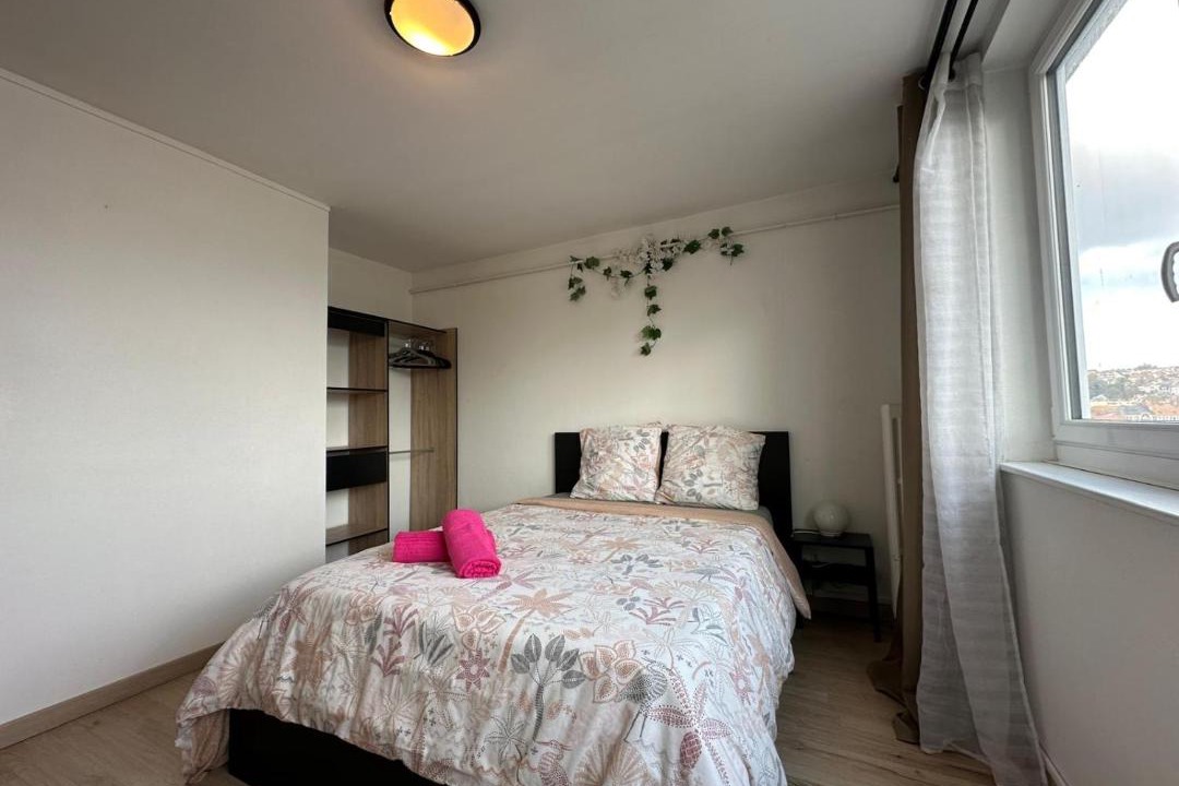 Photo of Bedroom in Brequerecque