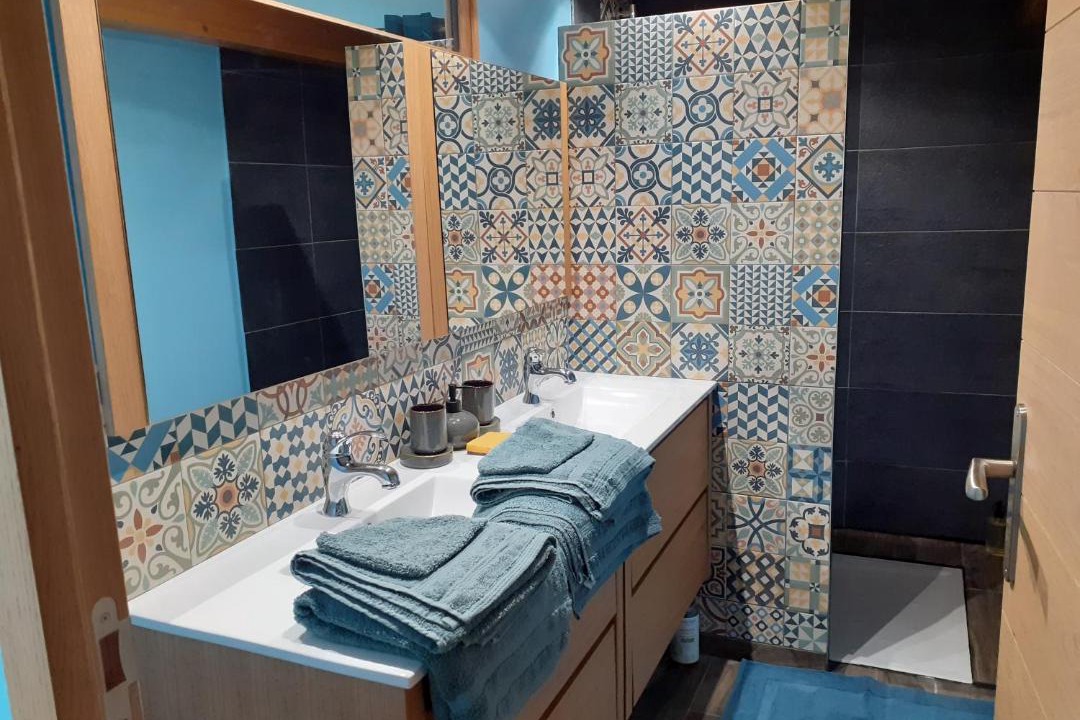 Photo of Bathroom in Le Glas