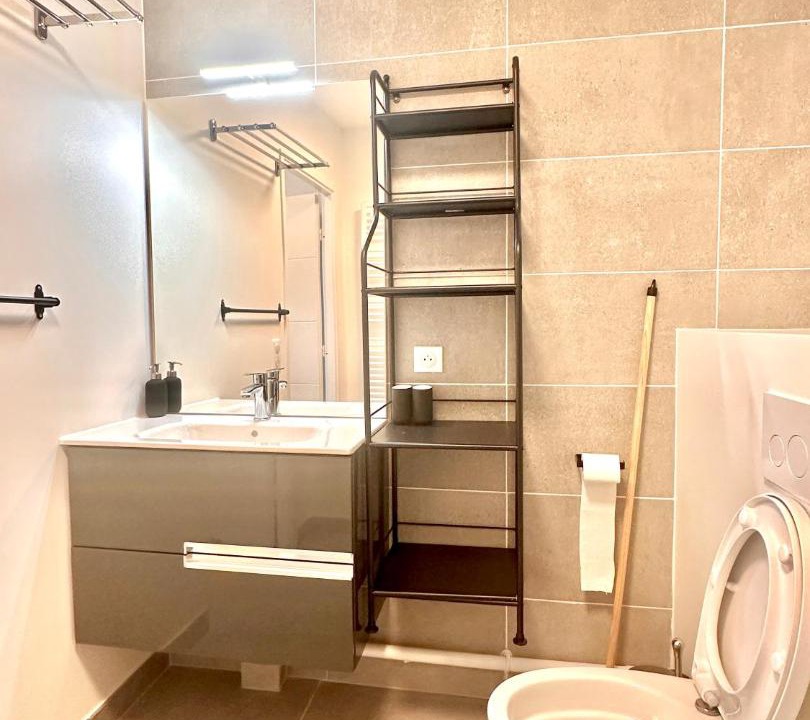 Photo of Bathroom in 12th Arrondissement
