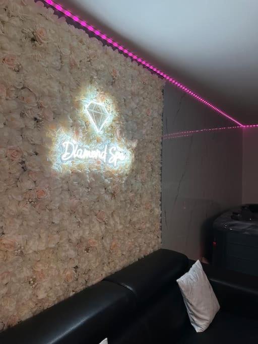 Photo of Others in Sallaumines