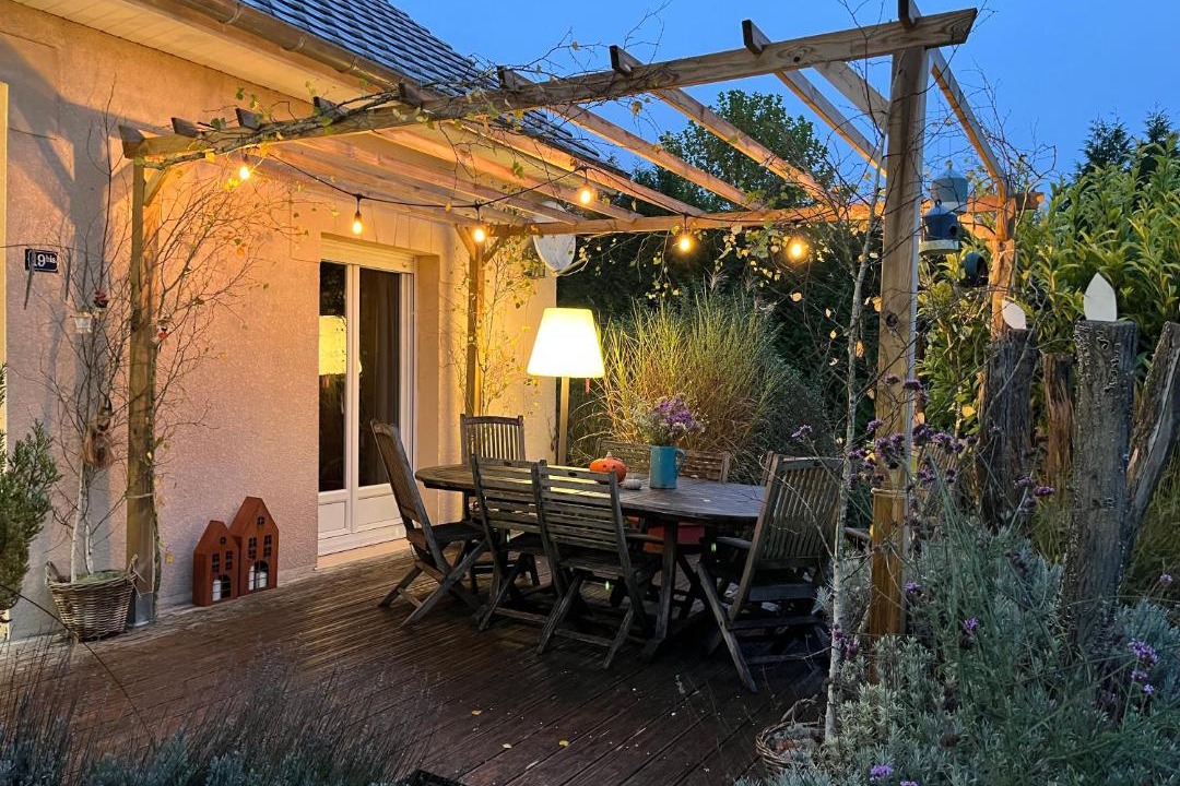 Photo of Others in Faux-Vesigneul