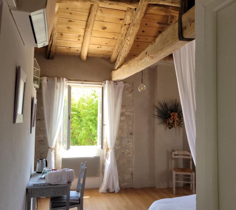 Photo of Bedroom in Castelnau-de-Montmiral