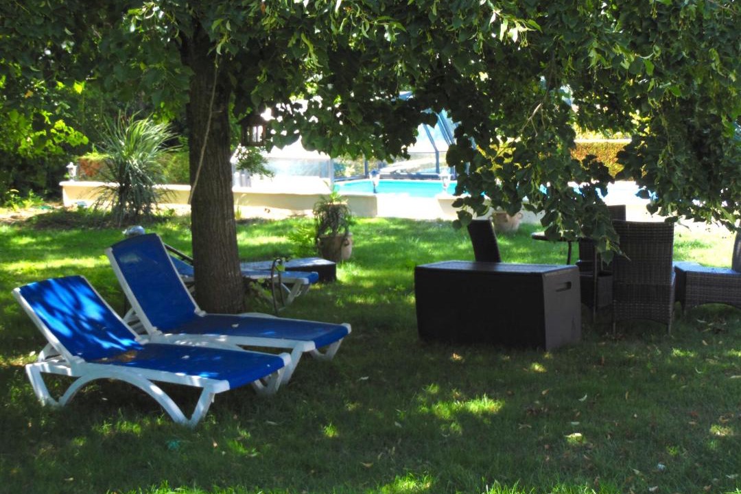 Photo of Others in Renneville