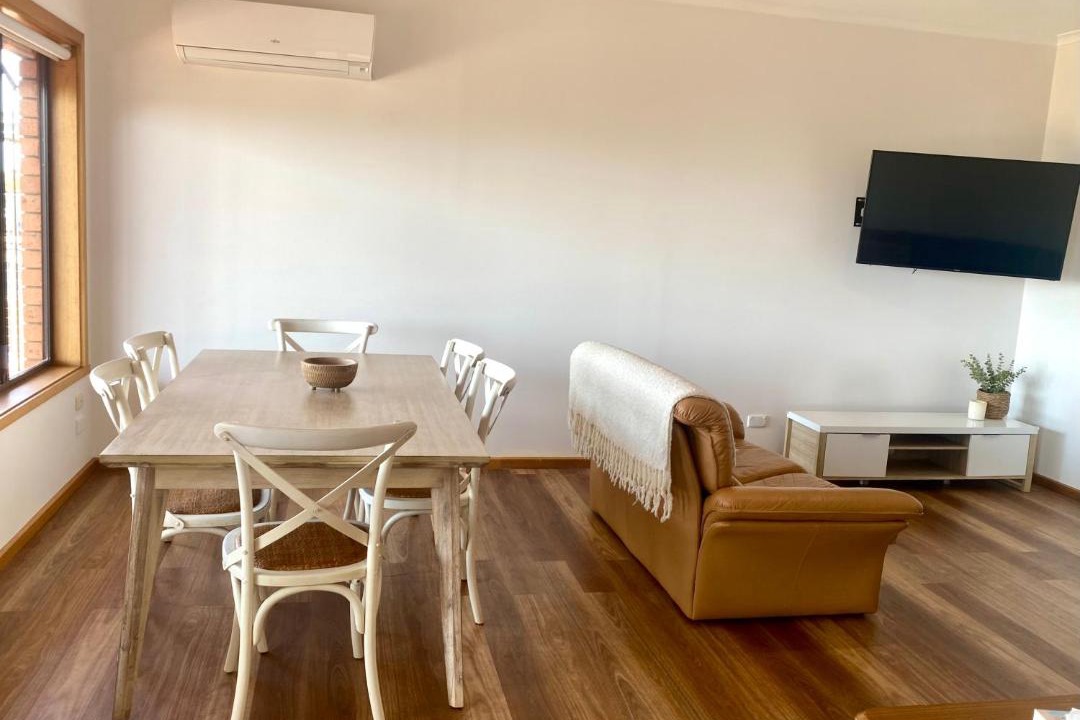 Photo of Others in Emu Bay