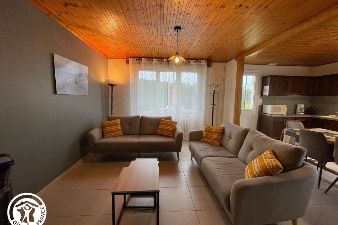 Photo of Others in Vaire