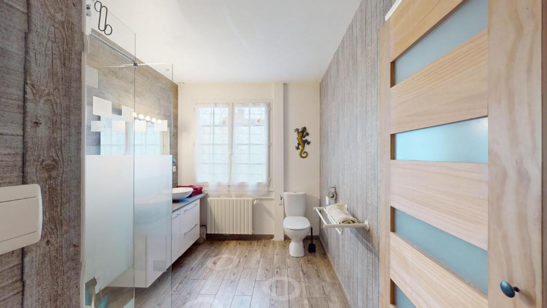 Photo of Bathroom in Veuves