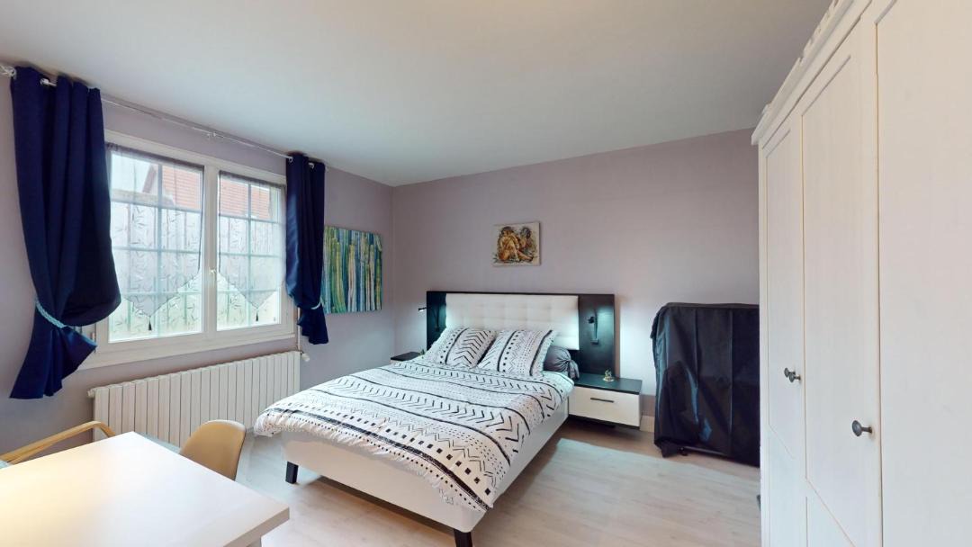 Photo of Bedroom in Veuves