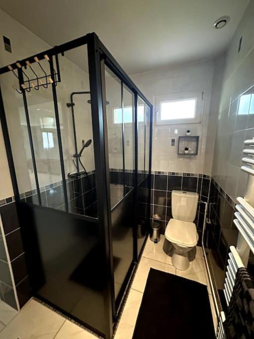 Photo of Bathroom in Colligis-Crandelain