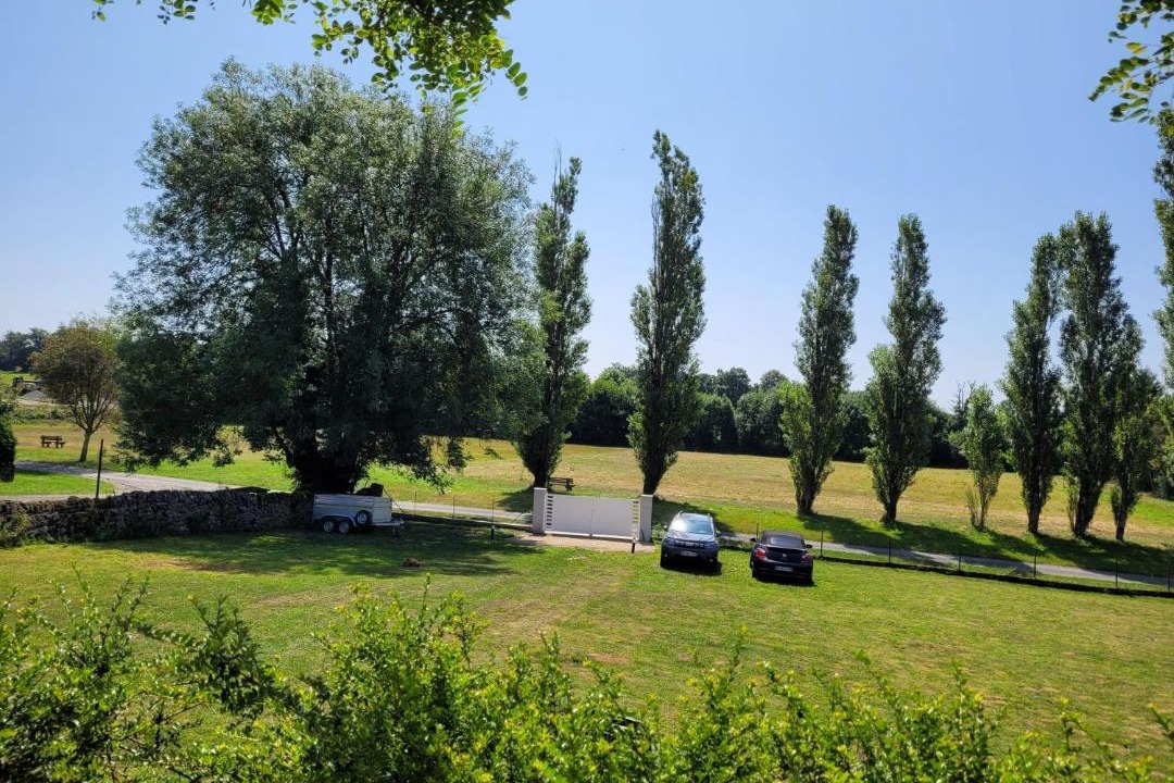 Photo of Others in Auriac-Lagast