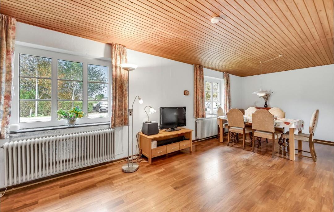 Photo of Others in Tim