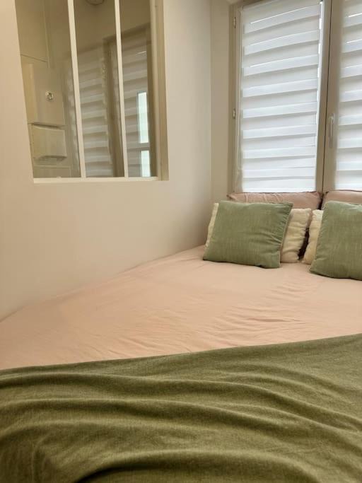 Photo of Bedroom in Sainghin-en-Weppes