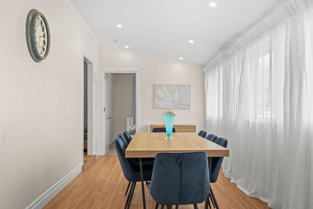 Photo of Others in Tuggerawong