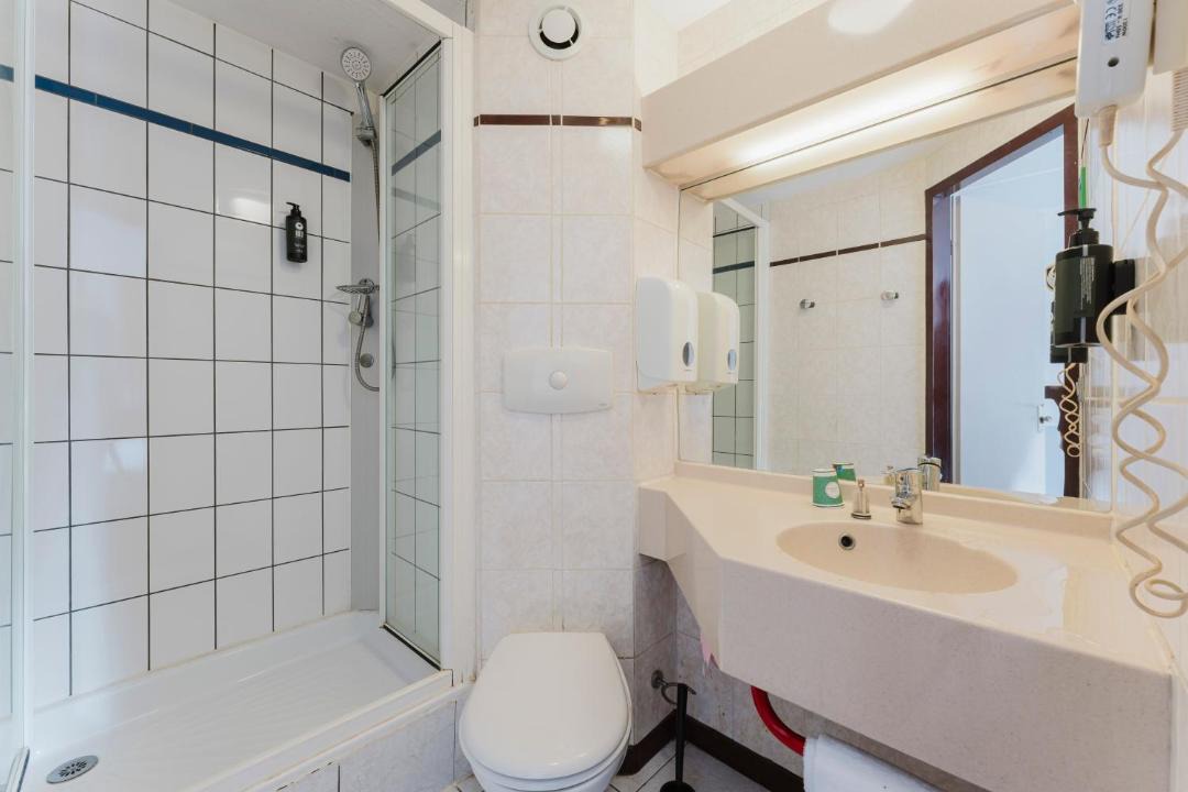 Photo of Bathroom in Noyelles-Godault