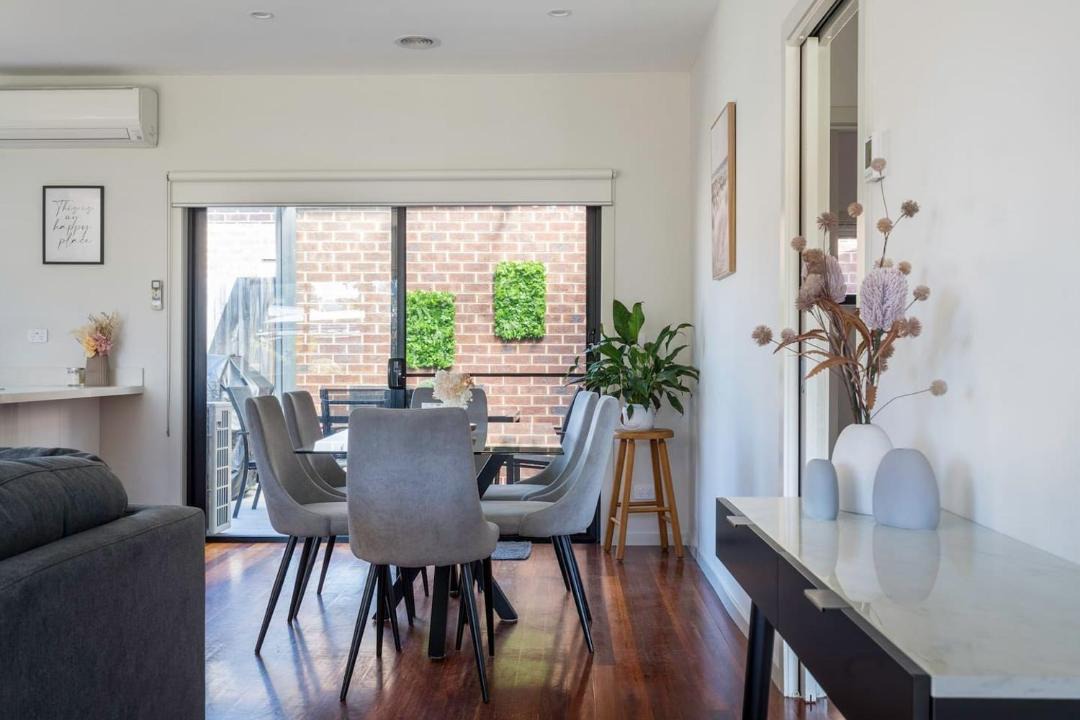 Photo of Others in Rosebud