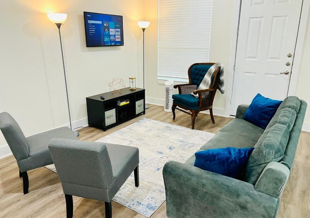 Photo of Livingroom in Grogan's Mill