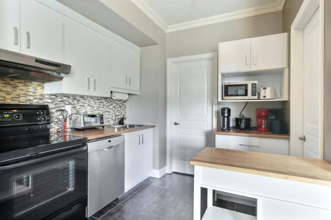 Photo of Kitchen in Val-Belair