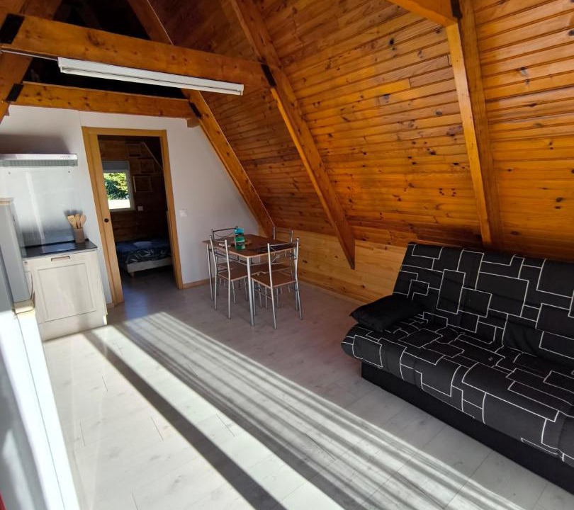 Photo of Others in Oust