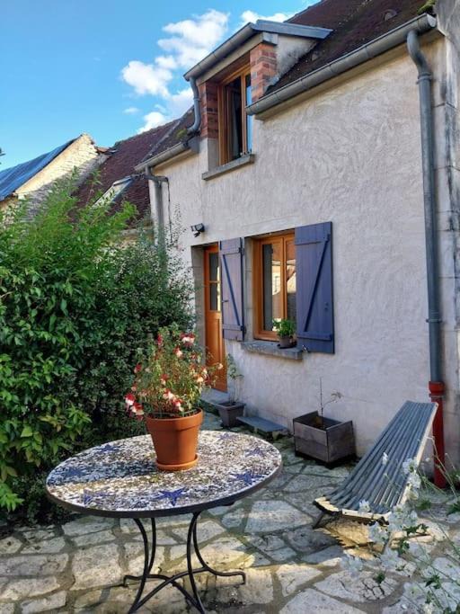 Photo of Others in Vermenton