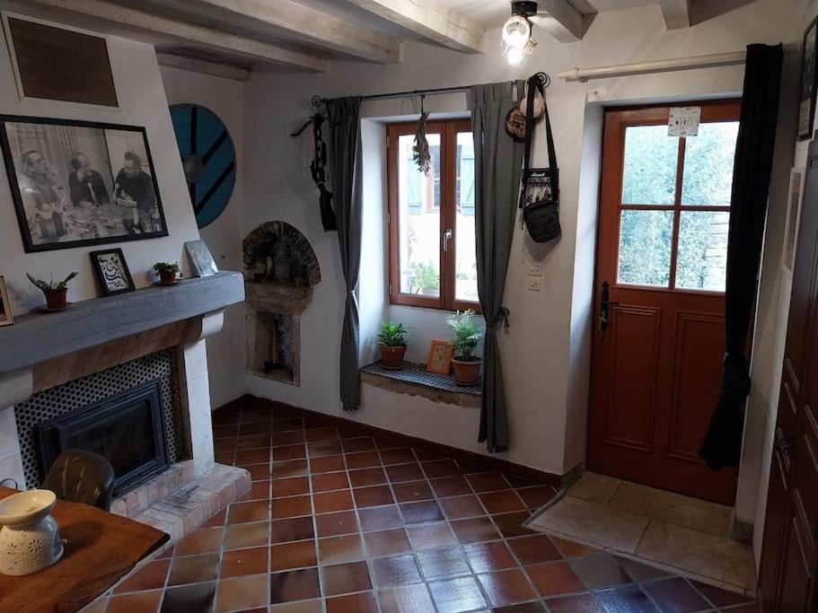 Photo of Others in Vermenton