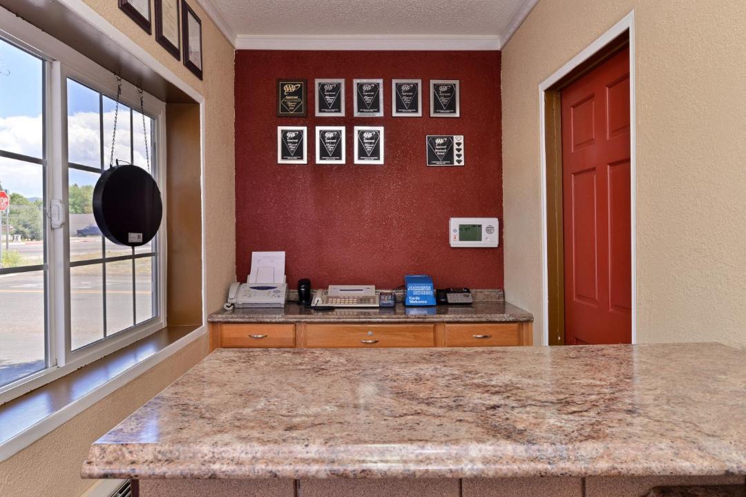 Photo of Others in Dorris