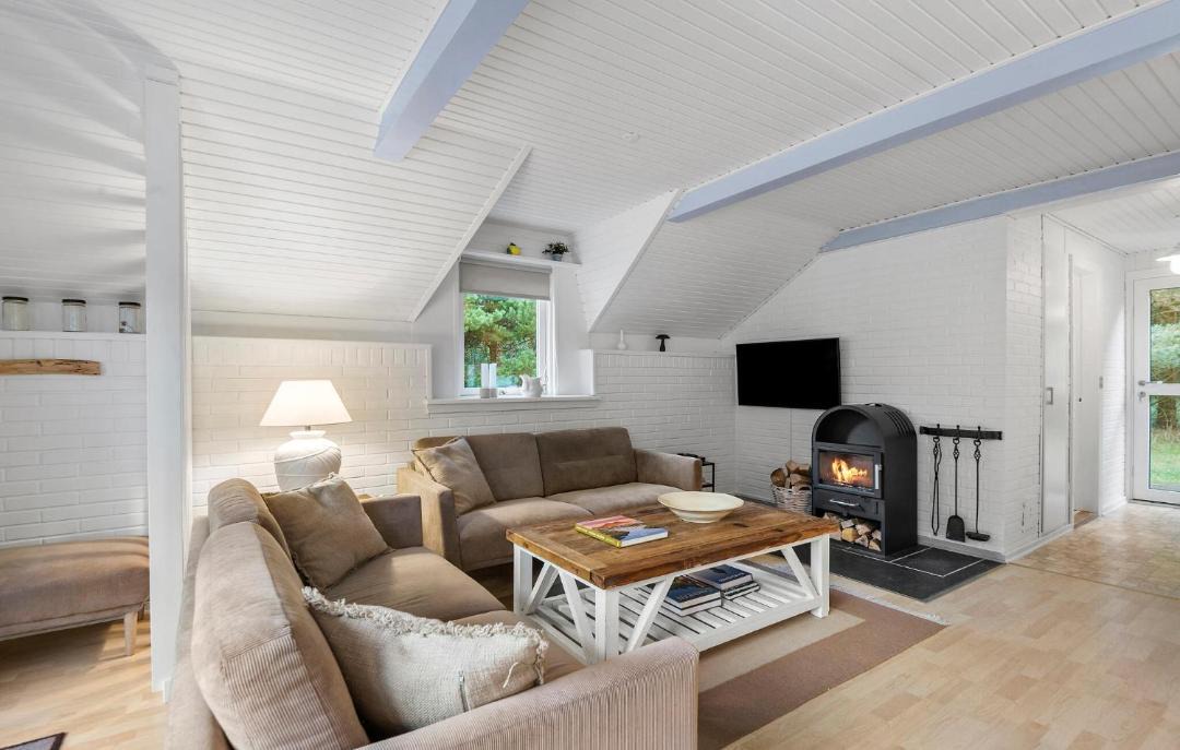 Photo of Others in Ho