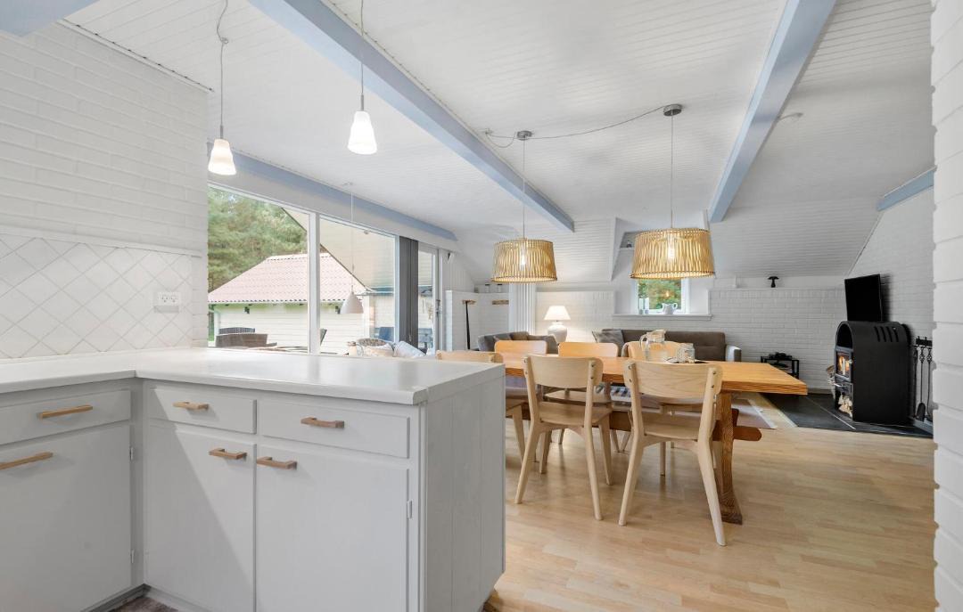 Photo of Others in Ho