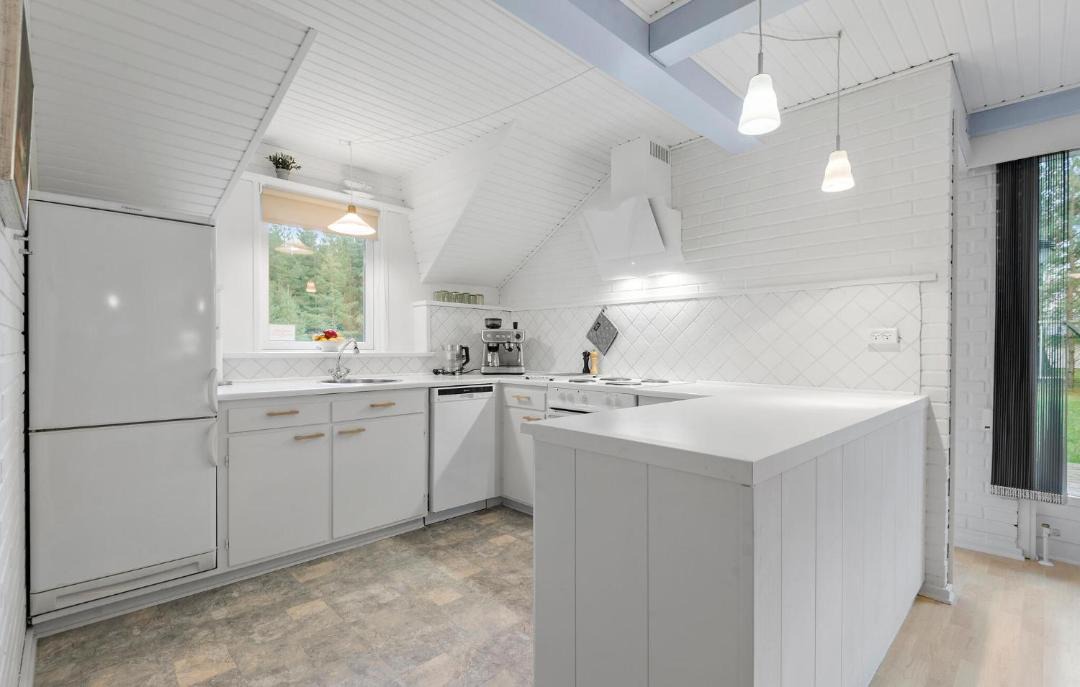 Photo of Others in Ho