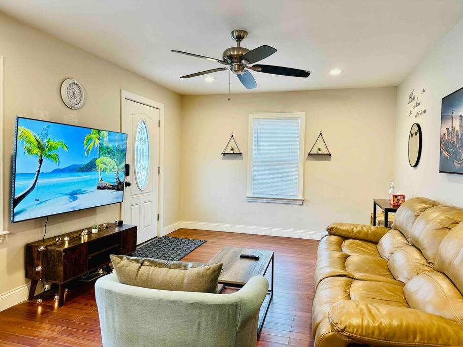 Photo of Livingroom in Cherry Hill