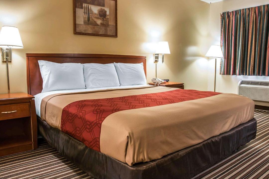 Photo of Bedroom in Paw Paw