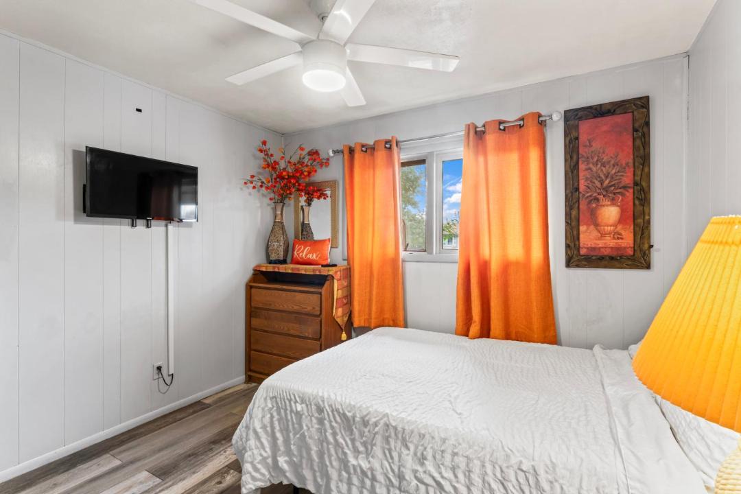 Photo of Bedroom in Russian Jack Park