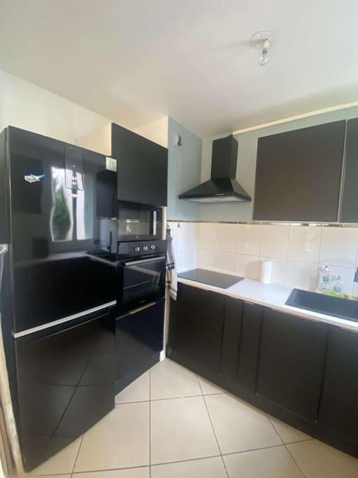 Photo of Kitchen in Royallieu Pompidou