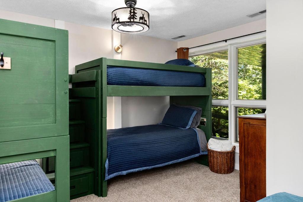 Photo of Bedroom in Treeloft