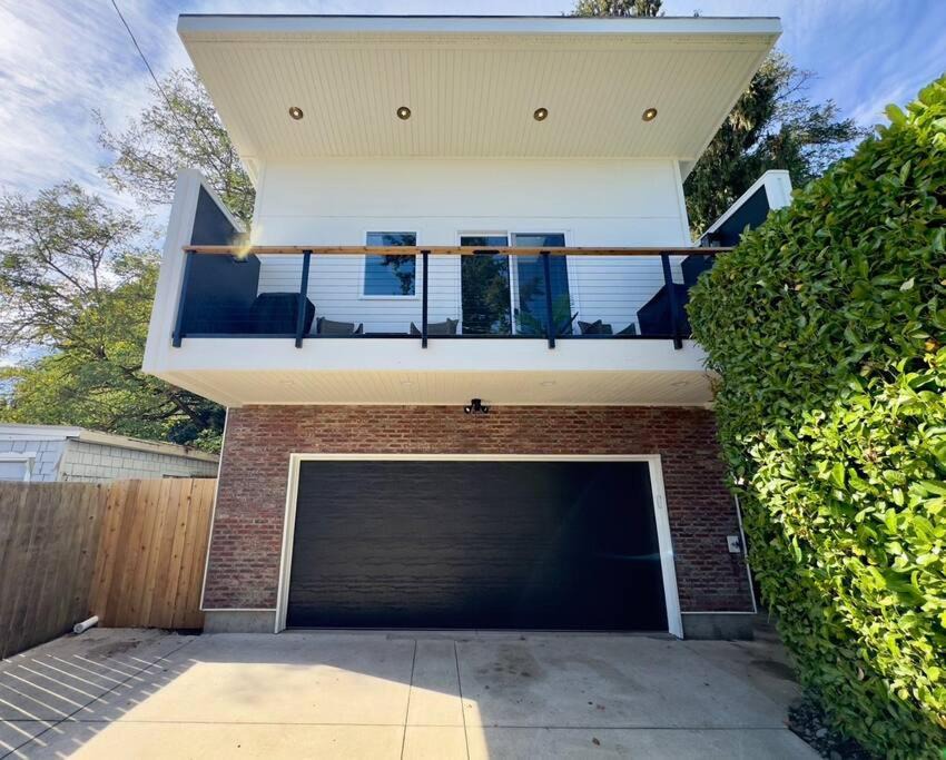 Photo of Others in South Central