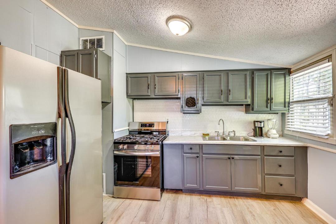 Photo of Kitchen in Pine Bluff
