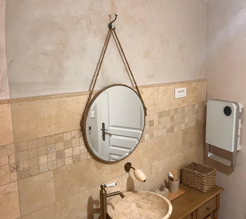 Photo of Bathroom in Ollioules