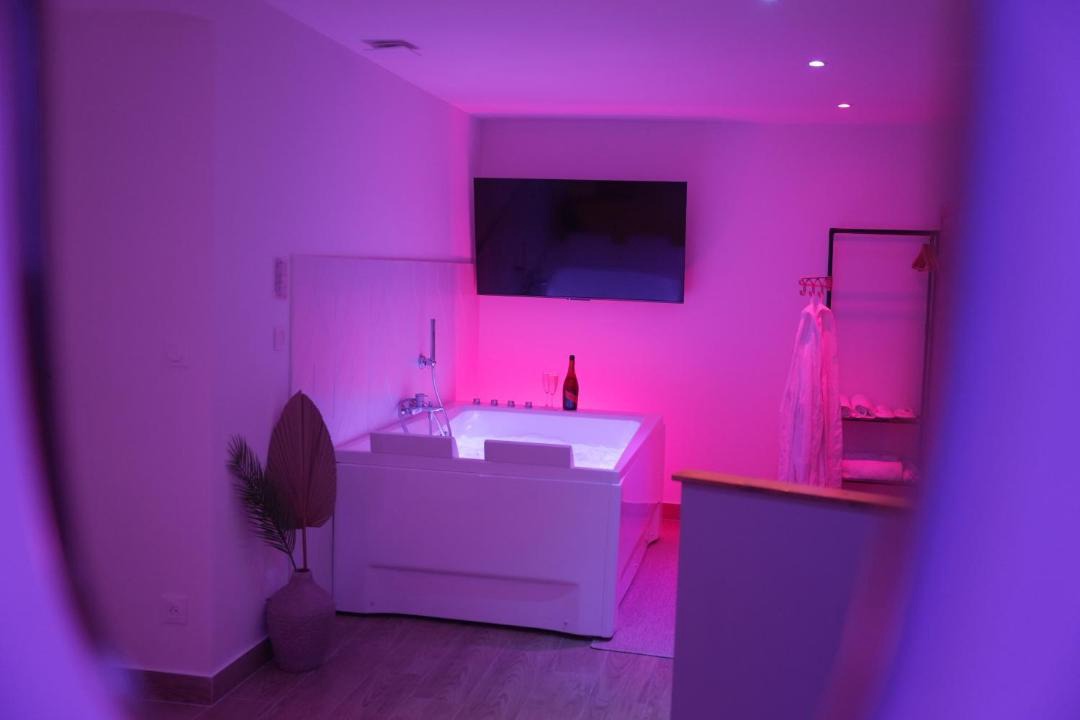 Photo of Bathroom in Etampes