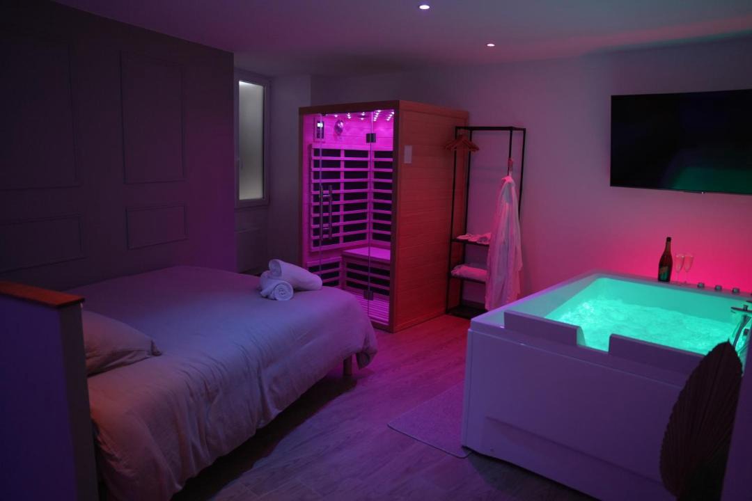 Photo of Others in Etampes