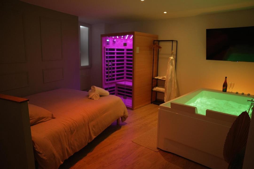 Photo of Others in Etampes