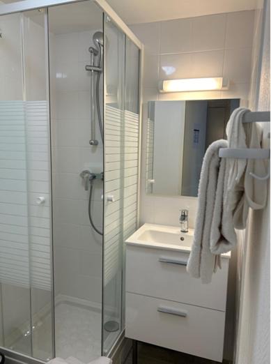 Photo of Bathroom in Carrieres-sous-Poissy