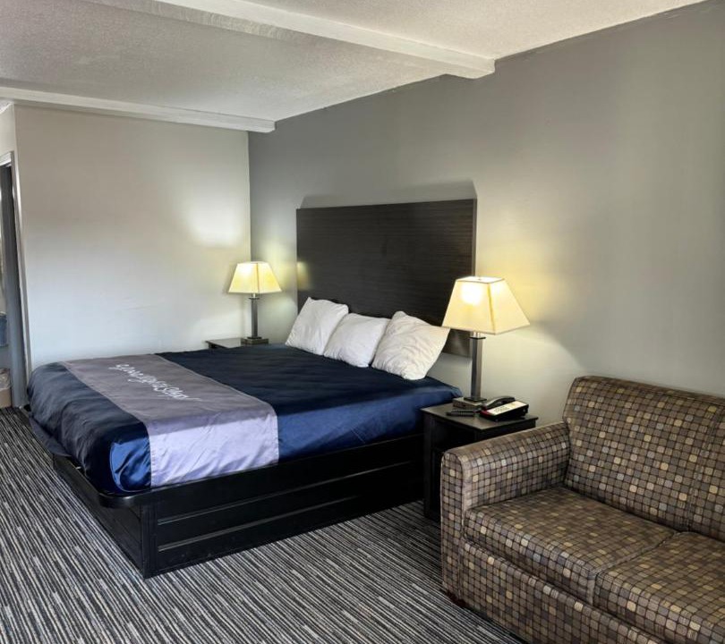 Photo of Bedroom in Locust Grove